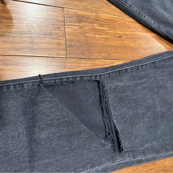 Lucky Brand Womens High Rise Drew Mom Straight Distressed Jeans Tapered 6/28A - Picture 6 of 9